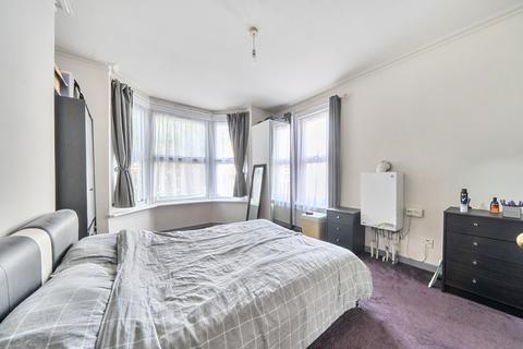 1 bedroom maisonette for sale, West Wycombe Road, High Wycombe, Buckinghamshire