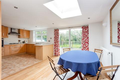3 bedroom bungalow to rent, St. Andrews Avenue Windsor SL4