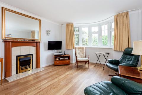 3 bedroom bungalow to rent, St. Andrews Avenue Windsor SL4
