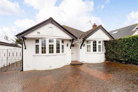 3 bedroom bungalow to rent, St. Andrews Avenue Windsor SL4