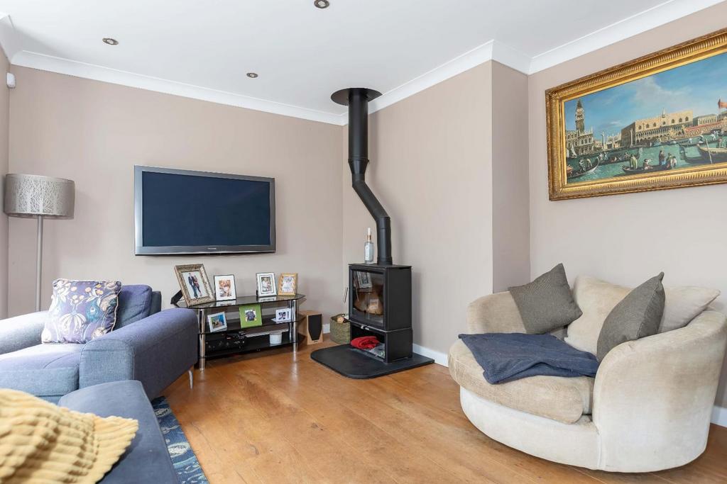 Caisters Close, Hove - More