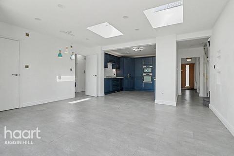 4 bedroom detached house for sale, Main Road, Sundridge