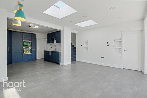 4 bedroom detached house for sale, Main Road, Sundridge