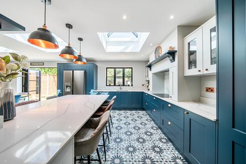 5 bedroom detached house for sale, Hoylake Crescent, Ickenham, Uxbridge