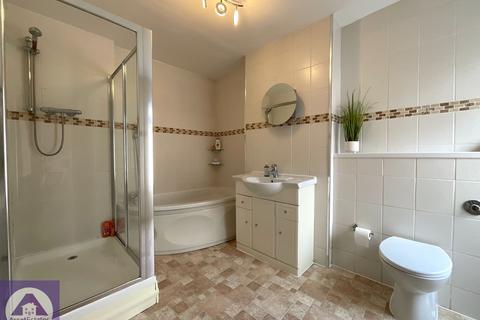 2 bedroom terraced house for sale, Queen Street, Abertillery