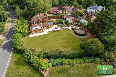 4 bedroom cottage for sale, Rouncil Lane, Kenilworth