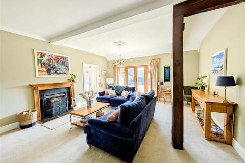 4 bedroom cottage for sale, Rouncil Lane, Kenilworth