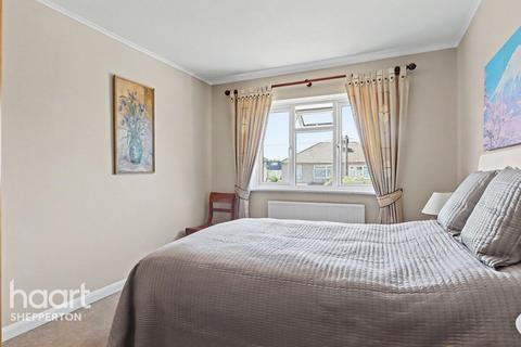 2 bedroom maisonette to rent, Links Road, ASHFORD