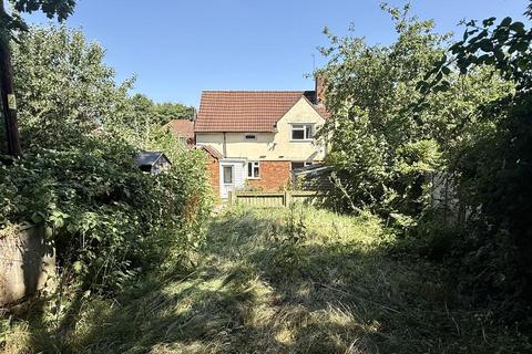 undefined, West Parade, Warminster BA12