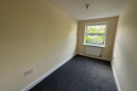 2 bedroom apartment to rent, Handshaw Drive, Preston PR1