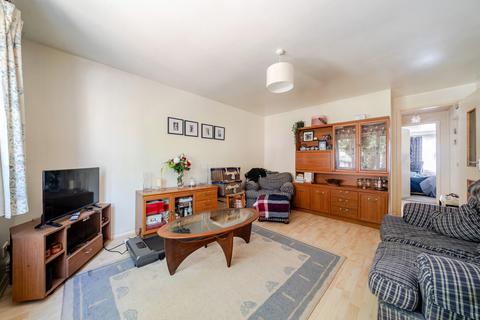 1 bedroom flat for sale, Weybrook Drive, Surrey GU4