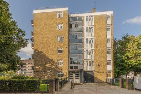 Meadow Road, London SW8