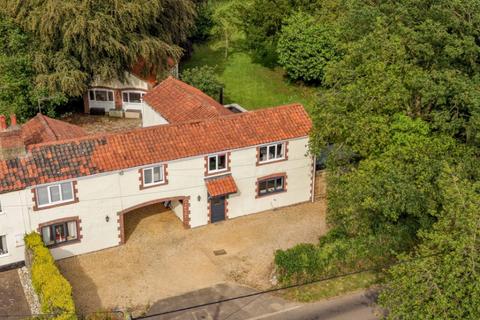 7 bedroom semi-detached house for sale, Fakenham Road, Beetley, NR20 4