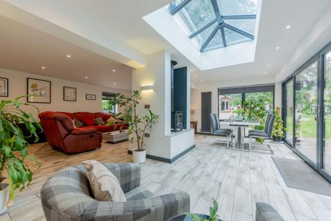 7 bedroom semi-detached house for sale, Fakenham Road, Beetley, NR20 4