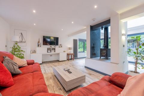 7 bedroom semi-detached house for sale, Fakenham Road, Beetley, NR20 4