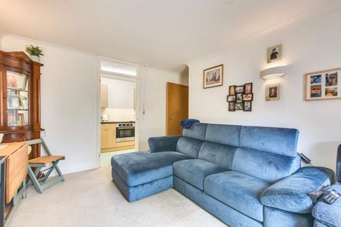 2 bedroom retirement property for sale, Woodville Grove, Welling, DA16