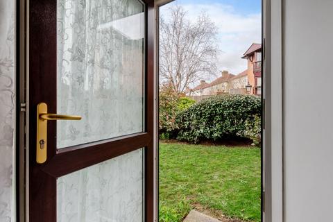 2 bedroom retirement property for sale, Woodville Grove, Welling, DA16