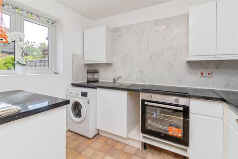 2 bedroom bungalow for sale, Kingsmeadow, Bierton, Aylesbury HP22