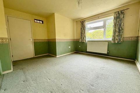 3 bedroom end of terrace house for sale, Little Down, Chippenham