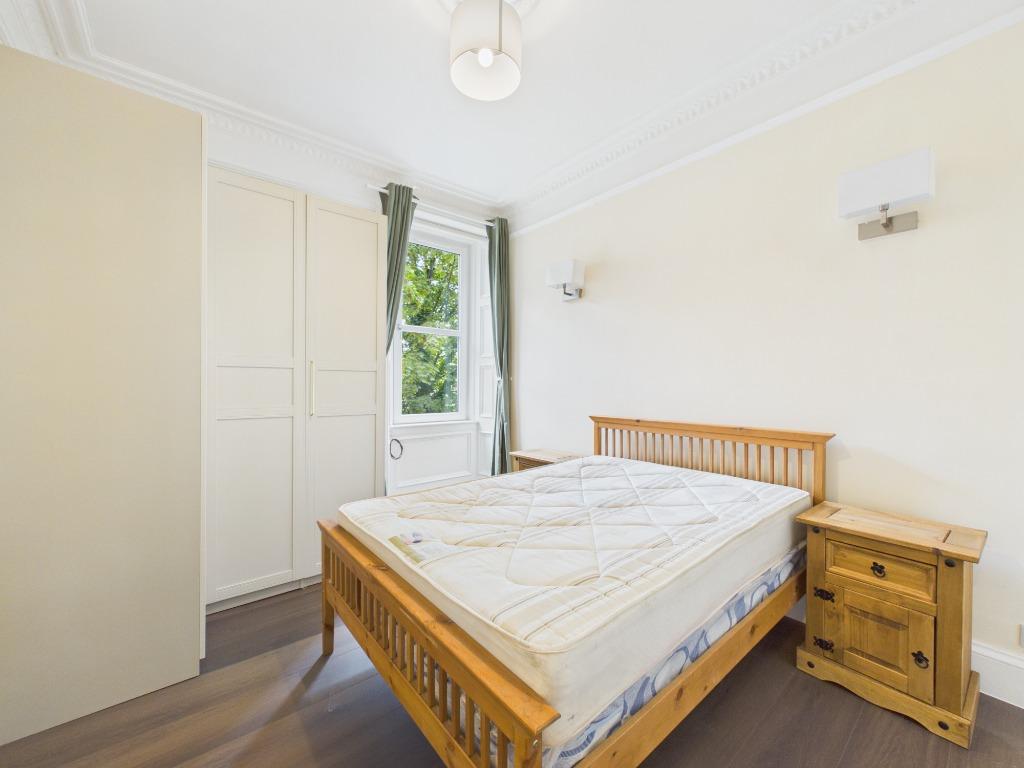 Apartment in Edinburgh, Lorne, Leith Central - View 4