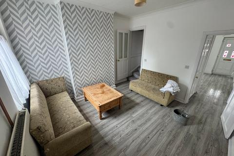 2 bedroom terraced house to rent, Kenelm Road, Birmingham, B10
