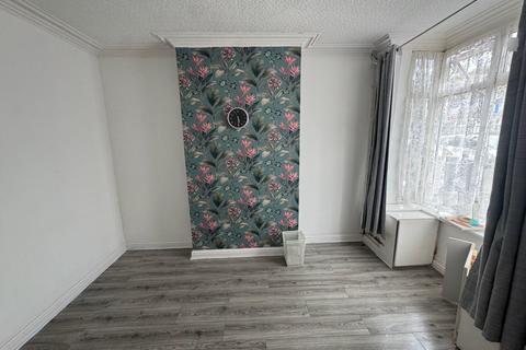 2 bedroom terraced house to rent, Kenelm Road, Birmingham, B10