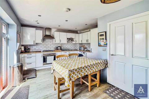 3 bedroom end of terrace house for sale, Foxhills Way, Northamptonshire NN13
