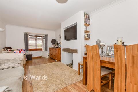 3 bedroom semi-detached house for sale, The Avenue, Aylesford ME20