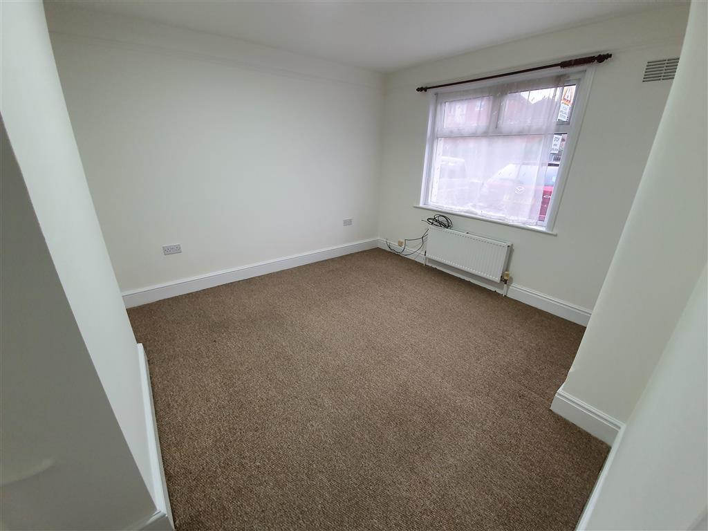 House in GOSPORT - More