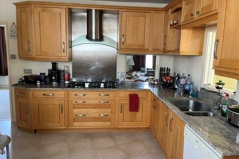 undefined, STROUD GL6