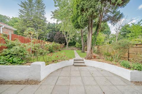 5 bedroom detached house to rent, Ullswater Crescent, London, SW15