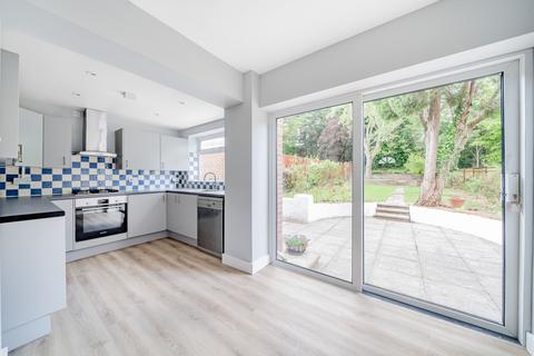 5 bedroom detached house to rent, Ullswater Crescent, London, SW15