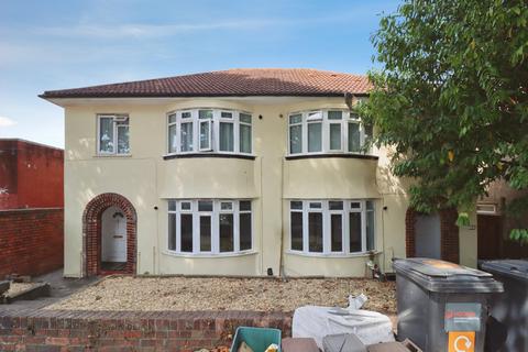 1 bedroom flat for sale, Staple Hill Road, Bristol, BS16