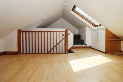 1 bedroom flat for sale, Staple Hill Road, Bristol, BS16