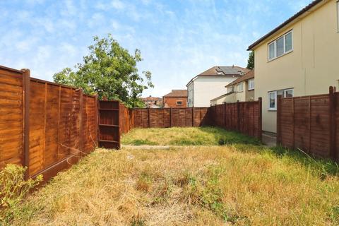 1 bedroom flat for sale, Staple Hill Road, Bristol, BS16