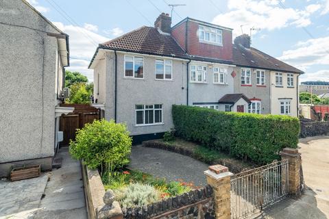 Hesperus Crescent, London, E14