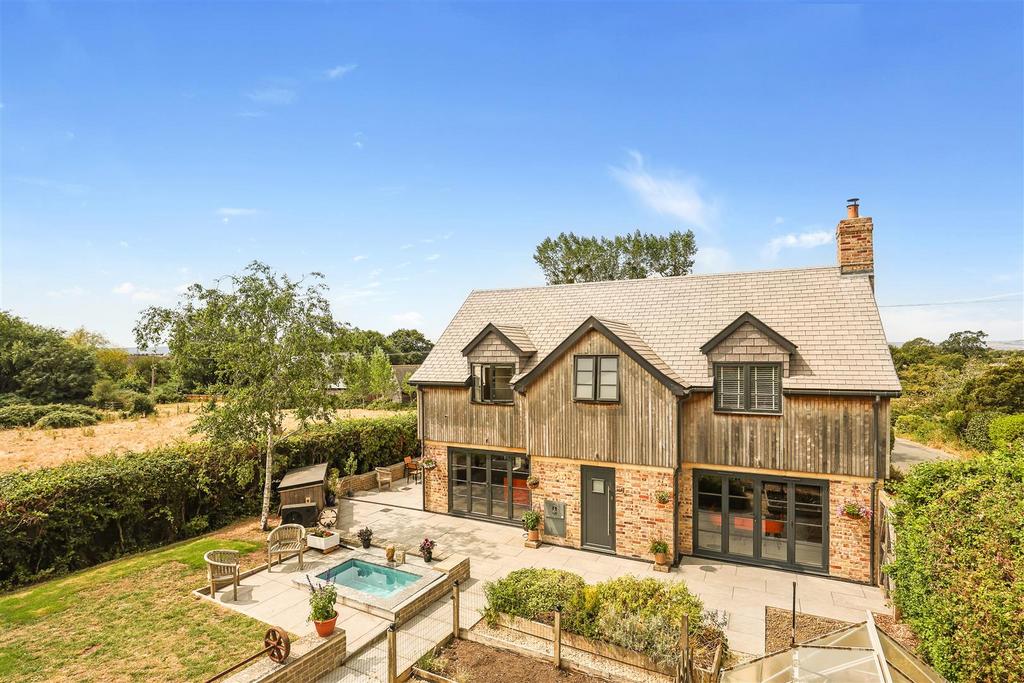 Detached house exterior, garden