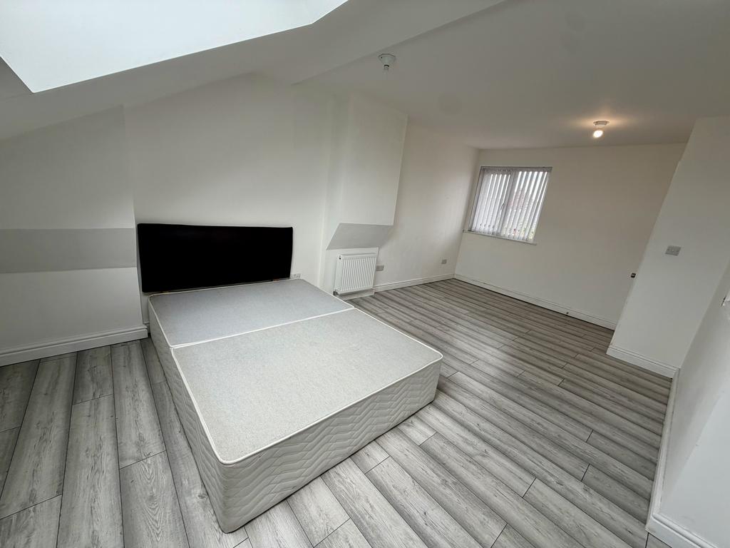 Kensington Street, Manchester, M14 - View 4
