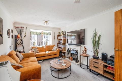 2 bedroom flat for sale, St Georges Court, Great Yarmouth