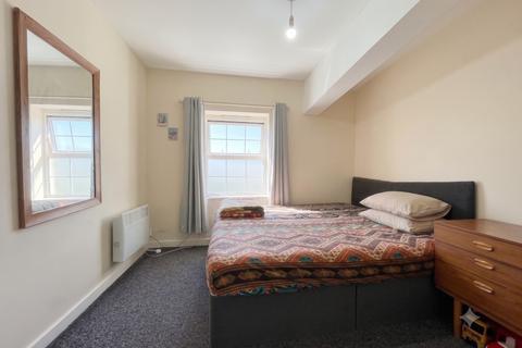1 bedroom flat for sale, Waynes Court, John Street, Luton, Bedfordshire, LU1 2JE
