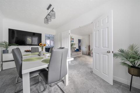 3 bedroom detached bungalow for sale, Hutton Close, Keynsham, Bristol