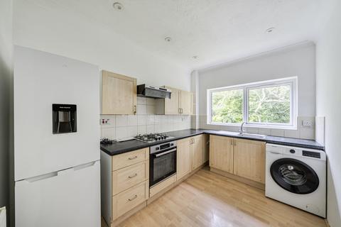 2 bedroom apartment to rent, Nascot Wood, Watford WD17