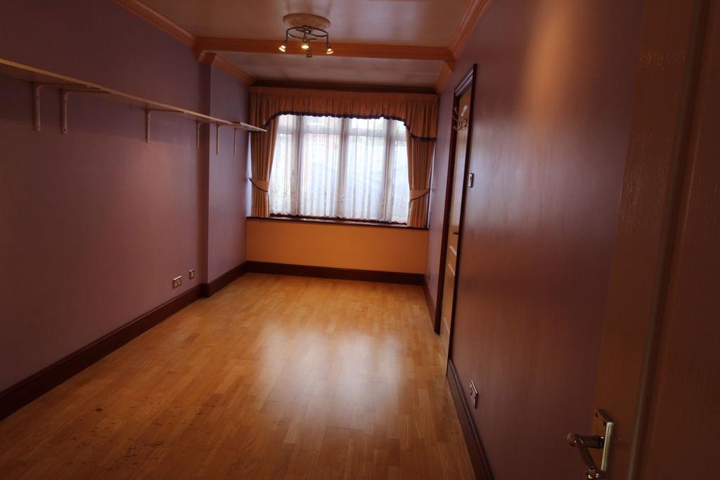 Walk-in wardrobe