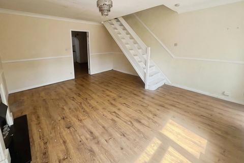 4 bedroom semi-detached house for sale, Calder Road, Stourport-on-severn DY13