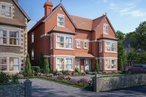 4 bedroom semi-detached house for sale, Victoria Park Road, Malvern