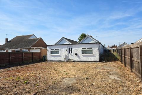 5 bedroom detached bungalow for sale, Landseer Avenue, Chapel St. Leonards, Skegness, PE24 5QZ