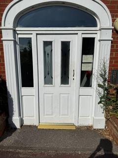 2 bedroom flat to rent, Knaresborough Court, Bletchley, MK3
