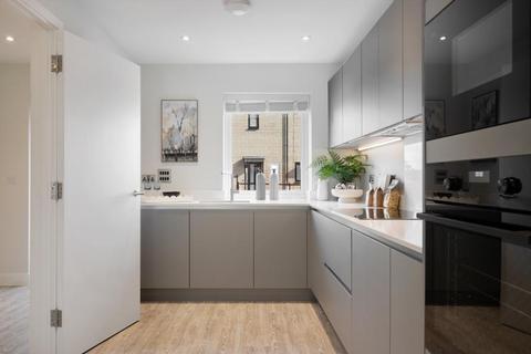 3 bedroom semi-detached house for sale, at Kingsley Park, Billericay CM12