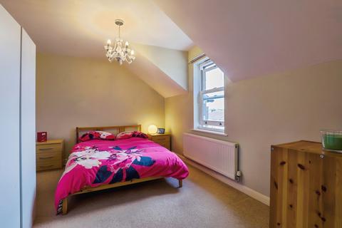 1 bedroom flat for sale, Unity Street, Sittingbourne, Kent, ME10