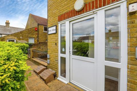 1 bedroom flat for sale, Unity Street, Sittingbourne, Kent, ME10